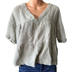 New In Textured Green Boho Loose Fitting Multi Tiered V Neck Distressed Blouse